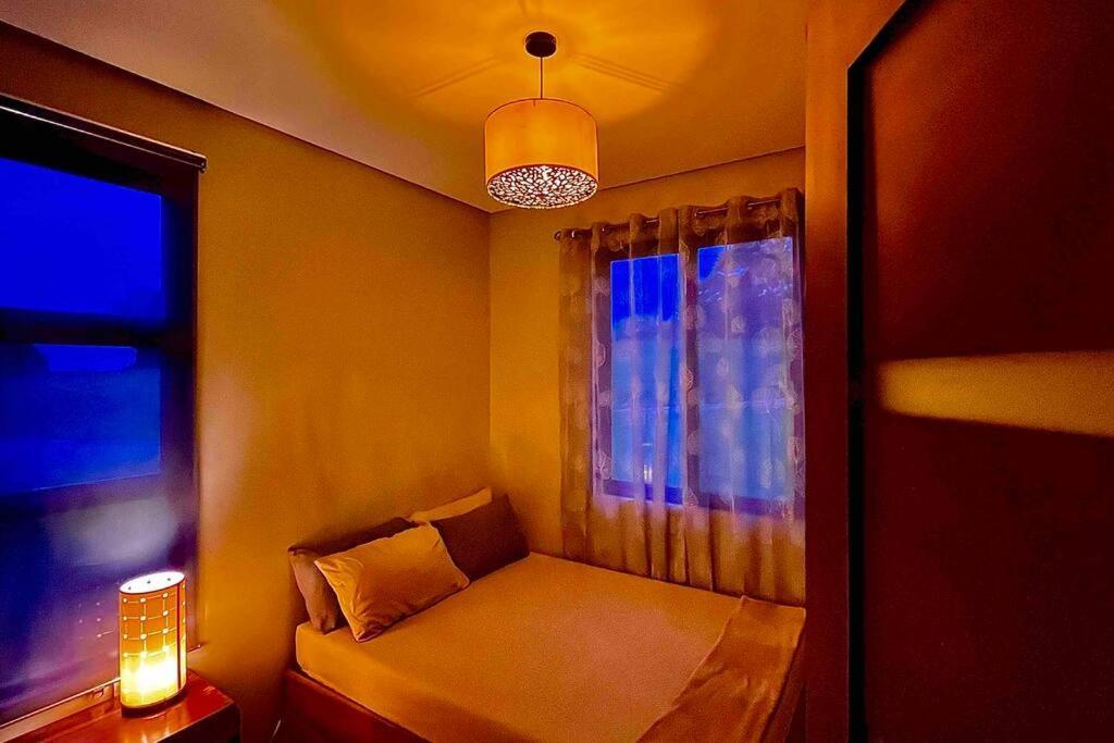 Overlooking Staycation At Sandari Batulao Tagaytay City Exterior foto