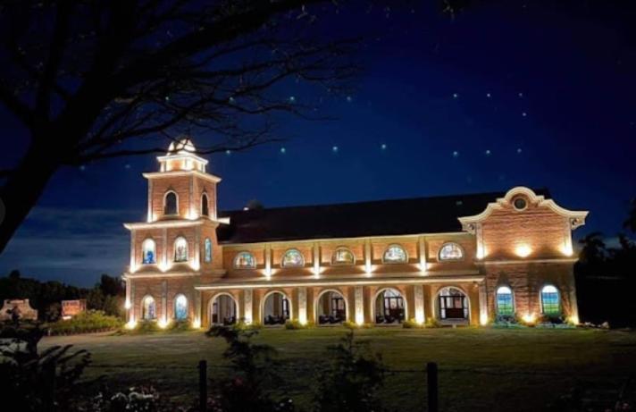 Overlooking Staycation At Sandari Batulao Tagaytay City Exterior foto