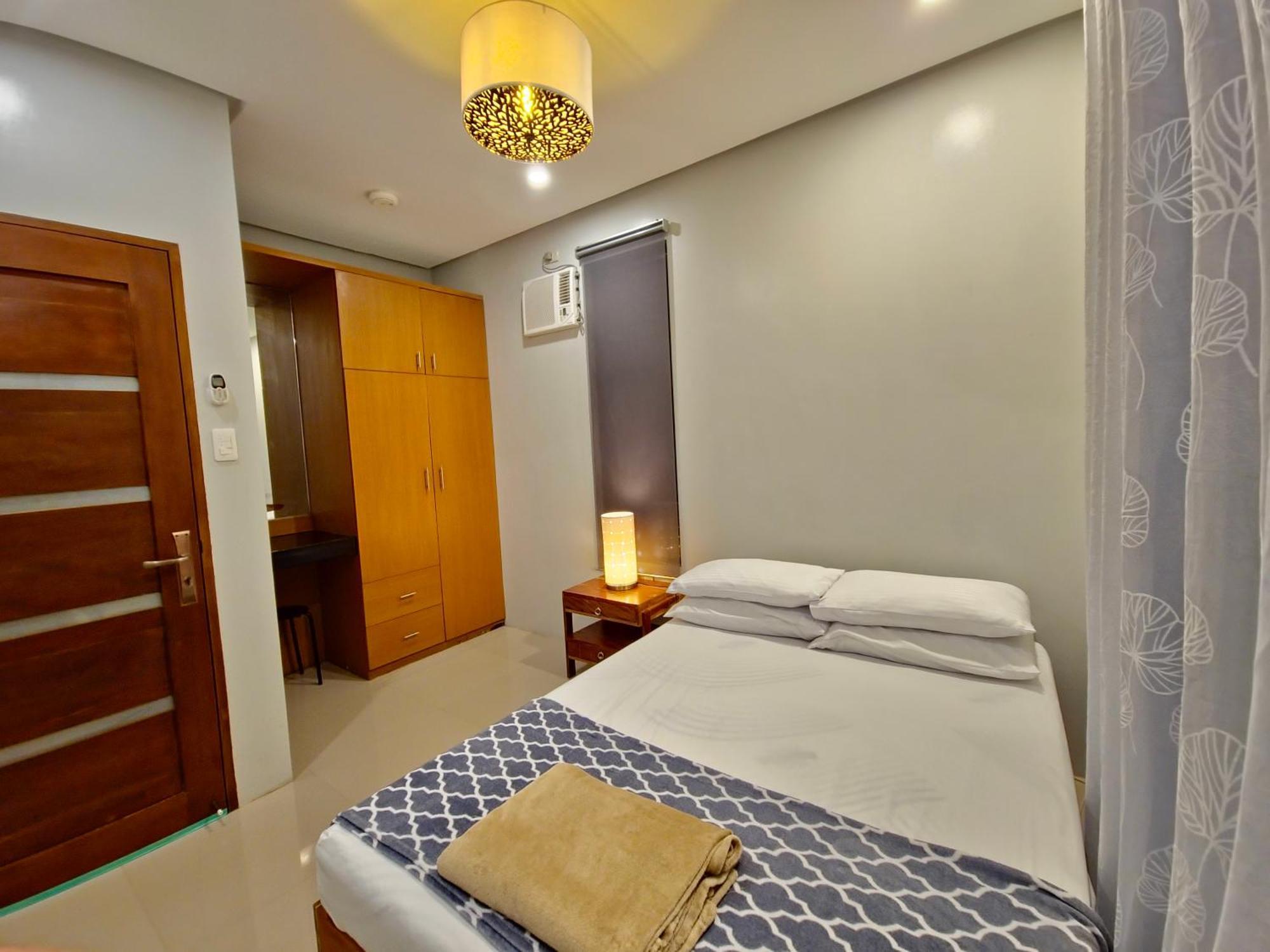 Overlooking Staycation At Sandari Batulao Tagaytay City Exterior foto